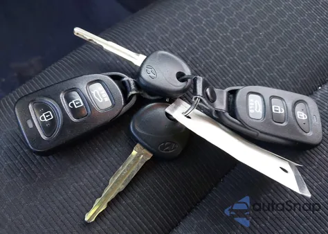 2018 Hyundai Elantra Sel from USA, damaged, VIN 5NPD84LFXJH250108